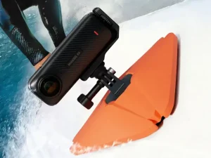 תושבת דביקה לחיבור לגלשן Insta360 Floating Surfboard Mount